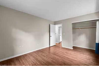 2004 Cottage Place, Greensboro, NC 27455 - Photo 25