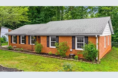 2004 Cottage Place, Greensboro, NC 27455 - Photo 3