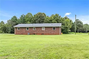 131 River Rd, Boonville, NC 27011 - Photo 33