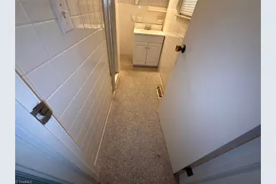 2631 Creekwood Drive, Winston-Salem, NC 27103 - Photo 27