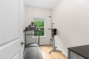 2529 Fiddlers Glenn Dr, Winston-Salem, NC 27127 - Photo 11