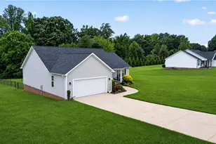 839 Parkland Rd, Reidsville, NC 27320 - Photo 5