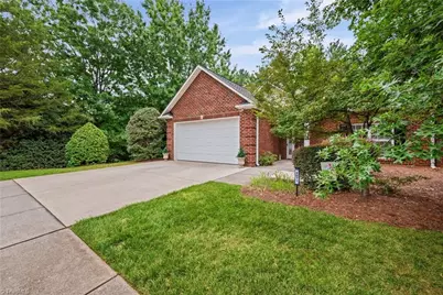 2071 Salisbury Square, Winston-Salem, NC 27127 - Photo 33