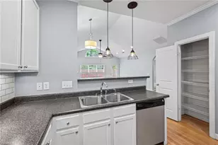 2071 Salisbury Square, Winston-Salem, NC 27127 - Photo 15