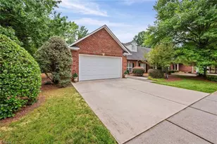 2071 Salisbury Square, Winston-Salem, NC 27127 - Photo 35
