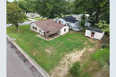 500 Clover Drive, High Point, NC 27262 - Photo 3