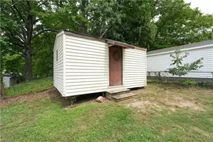 500 Clover Dr, High Point, NC 27262 - Photo 37