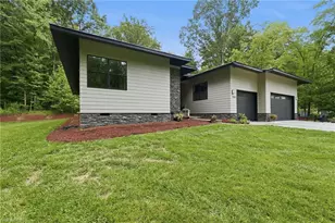 104 Trafalgar Dr, Lexington, NC 27292 - Photo 3