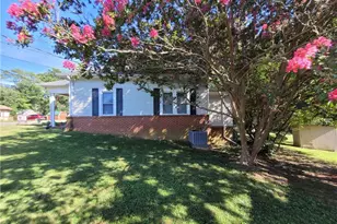 319 Hay St, Mount Airy, NC 27030 - Photo 3