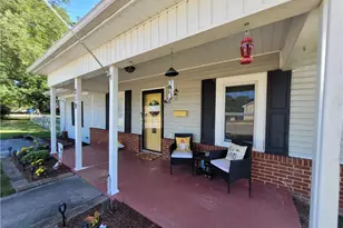 319 Hay St, Mount Airy, NC 27030 - Photo 5