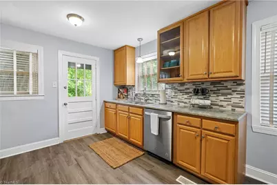 317 Crafton Street, Winston-Salem, NC 27103 - Photo 7