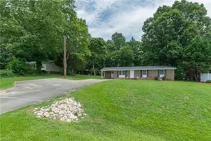 389 Chaney Rd, Asheboro, NC 27205 - Photo 3