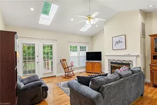 307 Oleander Dr, Eden, NC 27288 - Photo 7
