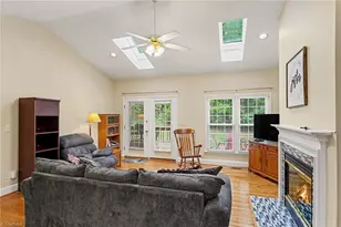 307 Oleander Dr, Eden, NC 27288 - Photo 5
