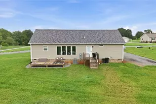 1046 Herberts Dr, Yadkinville, NC 27055 - Photo 35