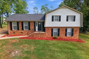 2404 Dulaire Rd, Greensboro, NC 27407 - Photo 29