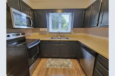 1407 Chestnut Drive #C, High Point, NC 27262 - Photo 9