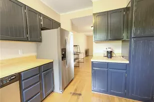 1407 Chestnut Dr, High Point, NC 27262 - Photo 7