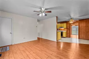 545 Maplewood Cir, Liberty, NC 27298 - Photo 5