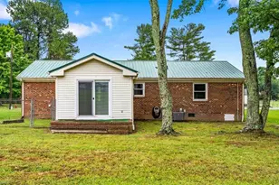 545 Maplewood Cir, Liberty, NC 27298 - Photo 23