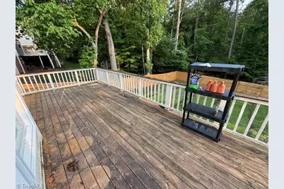 2089 Pembrooke Forest Drive, Winston-Salem, NC 27106 - Photo 17