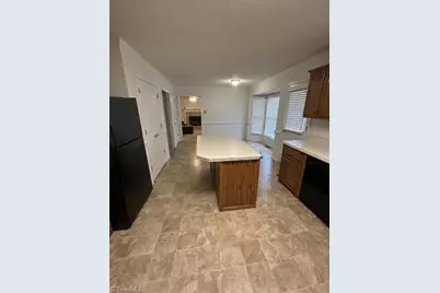 2089 Pembrooke Forest Drive, Winston-Salem, NC 27106 - Photo 7