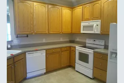 373 Northbridge Drive, High Point, NC 27265 - Photo 7