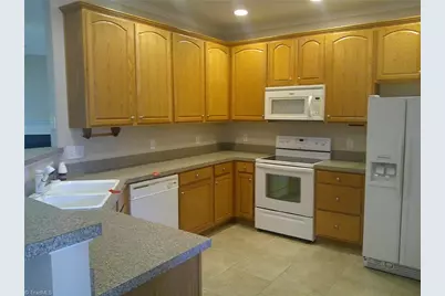 373 Northbridge Drive, High Point, NC 27265 - Photo 5
