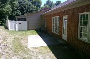 373 Northbridge Dr, High Point, NC 27265 - Photo 19