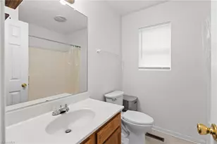 555 Brown Stone Ct, Kernersville, NC 27284 - Photo 15