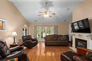 1239 Blackberry Ridge Rd, High Point, NC 27265 - Photo 13