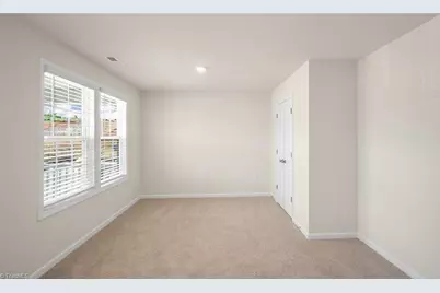 113 Harbor Hill Boulevard, Jamestown, NC 27282 - Photo 17