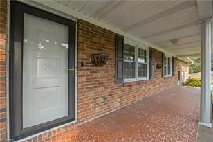 123 Tangle Dr, Jamestown, NC 27282 - Photo 5