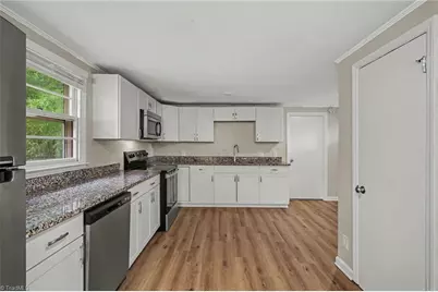 1625 Pichard Street, Greensboro, NC 27401 - Photo 7