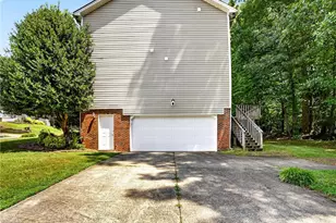 4700 Pine Hollow Ln, Greensboro, NC 27410 - Photo 41