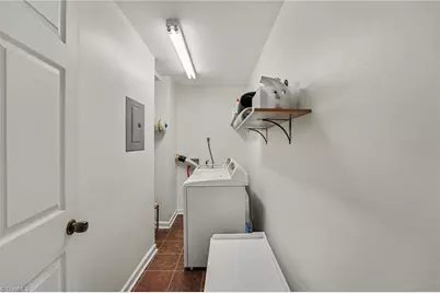 2906 Fairfield Avenue, Greensboro, NC 27408 - Photo 25