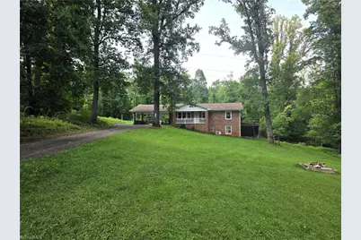 146 King Park Circle, Mount Airy, NC 27030 - Photo 3