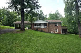 146 King Park Cir, Mount Airy, NC 27030 - Photo 1