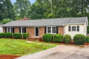 5007 Shoreline Dr, Summerfield, NC 27410 - Photo 3