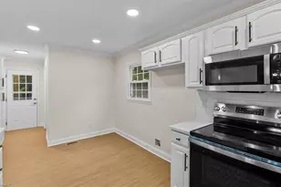 5007 Shoreline Dr, Summerfield, NC 27410 - Photo 11