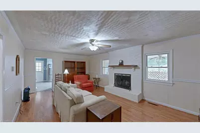 3908 Beverly Hills Drive, High Point, NC 27265 - Photo 9