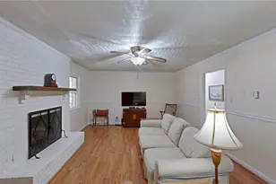 3908 Beverly Hills Dr, High Point, NC 27265 - Photo 11