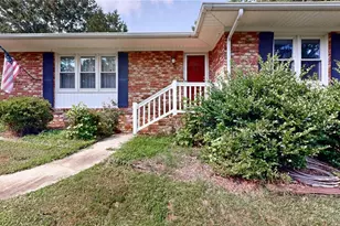 3908 Beverly Hills Dr, High Point, NC 27265 - Photo 3