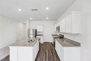 990 Riverbank Dr, Kernersville, NC 27284 - Photo 5