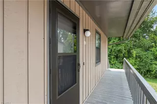 150 Vista Cir, Winston-Salem, NC 27106 - Photo 3