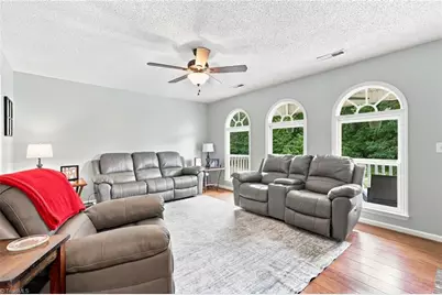 126 Fox Chase Court, Lexington, NC 27295 - Photo 3