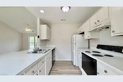 700 Brushy Fork Drive, Greensboro, NC 27406 - Photo 7
