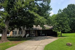 352 Walter Chambers St, Eden, NC 27288 - Photo 1