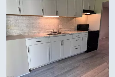 511 Everett Lane #2, High Point, NC 27262 - Photo 5