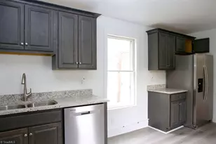 126 Tate St, Greensboro, NC 27403 - Photo 21